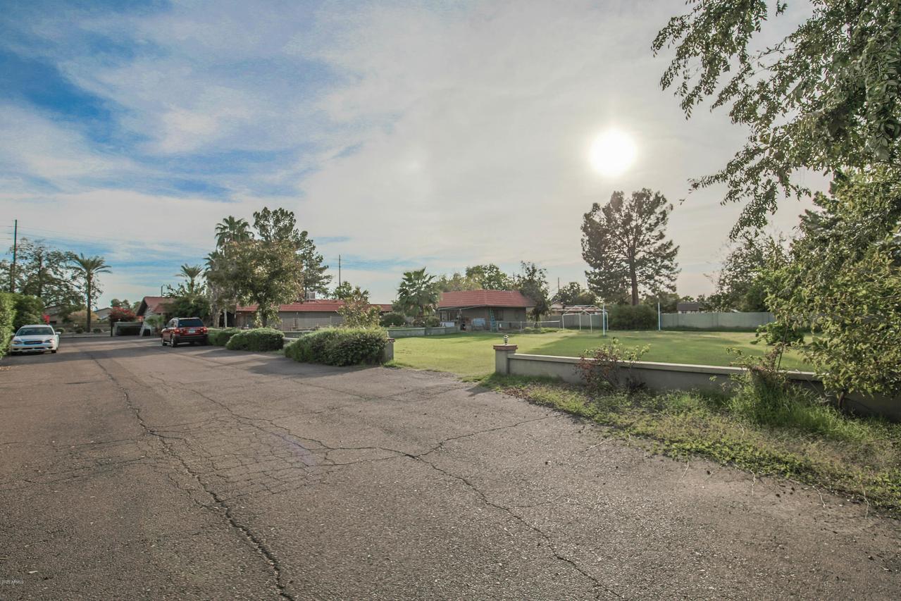 8636 W Glendale Ave., Glendale, AZ 85305