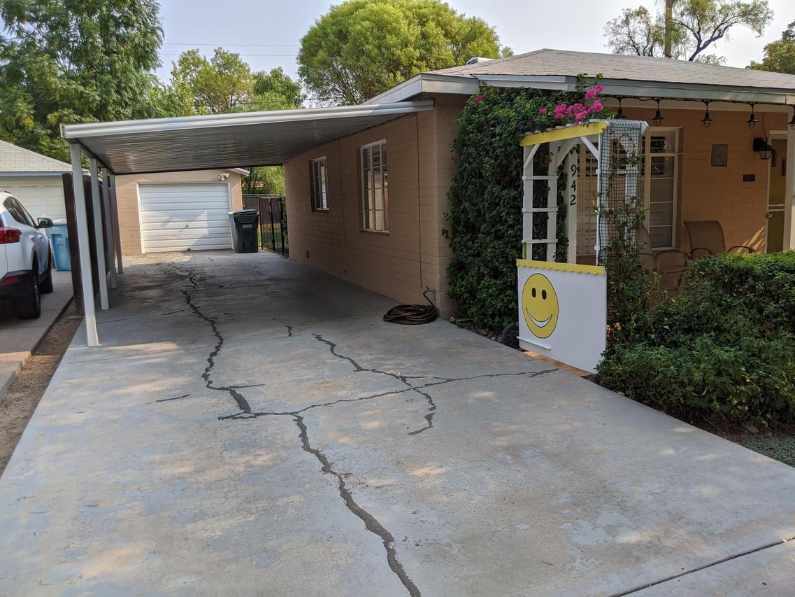 942 W Heatherbrae Dr., Phoenix, AZ 85013