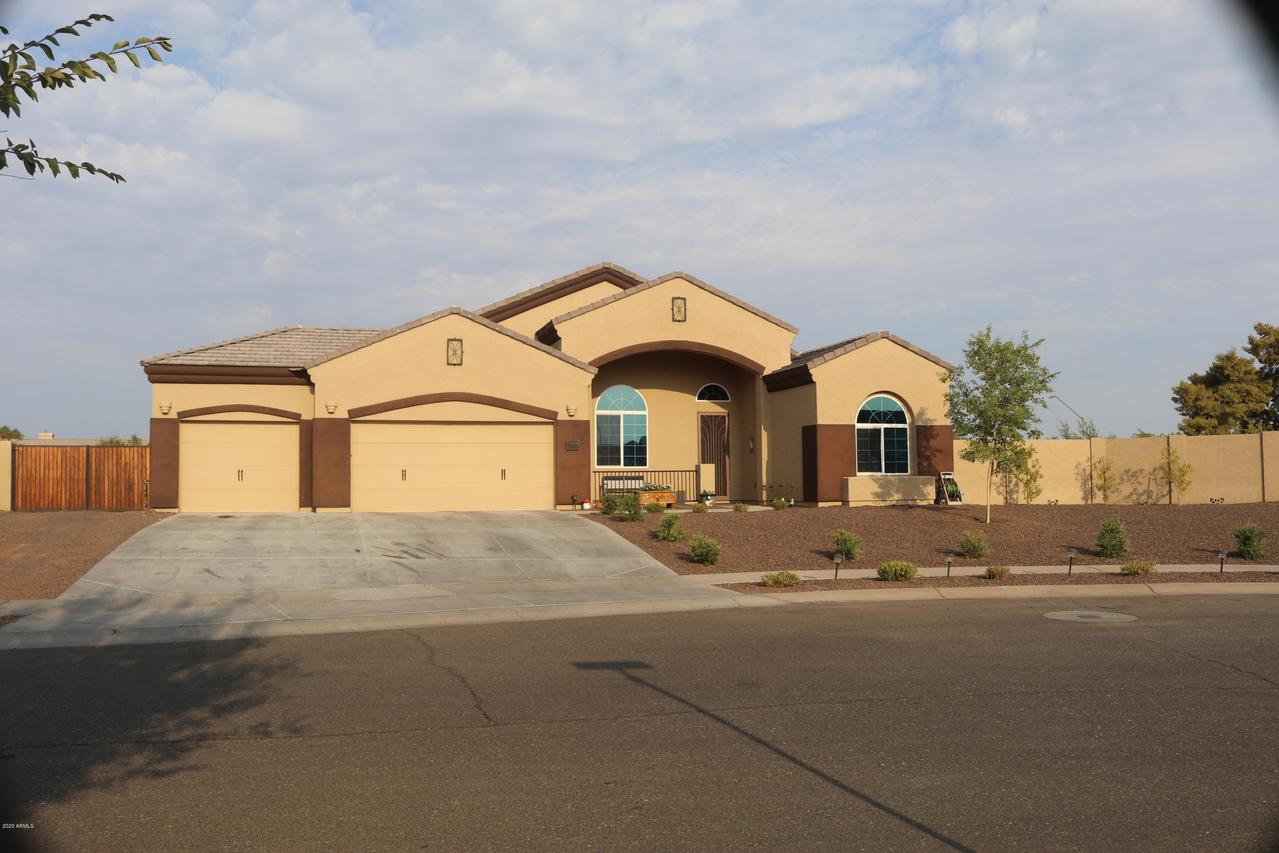 5471 N 83rd Dr., Glendale, AZ 85305