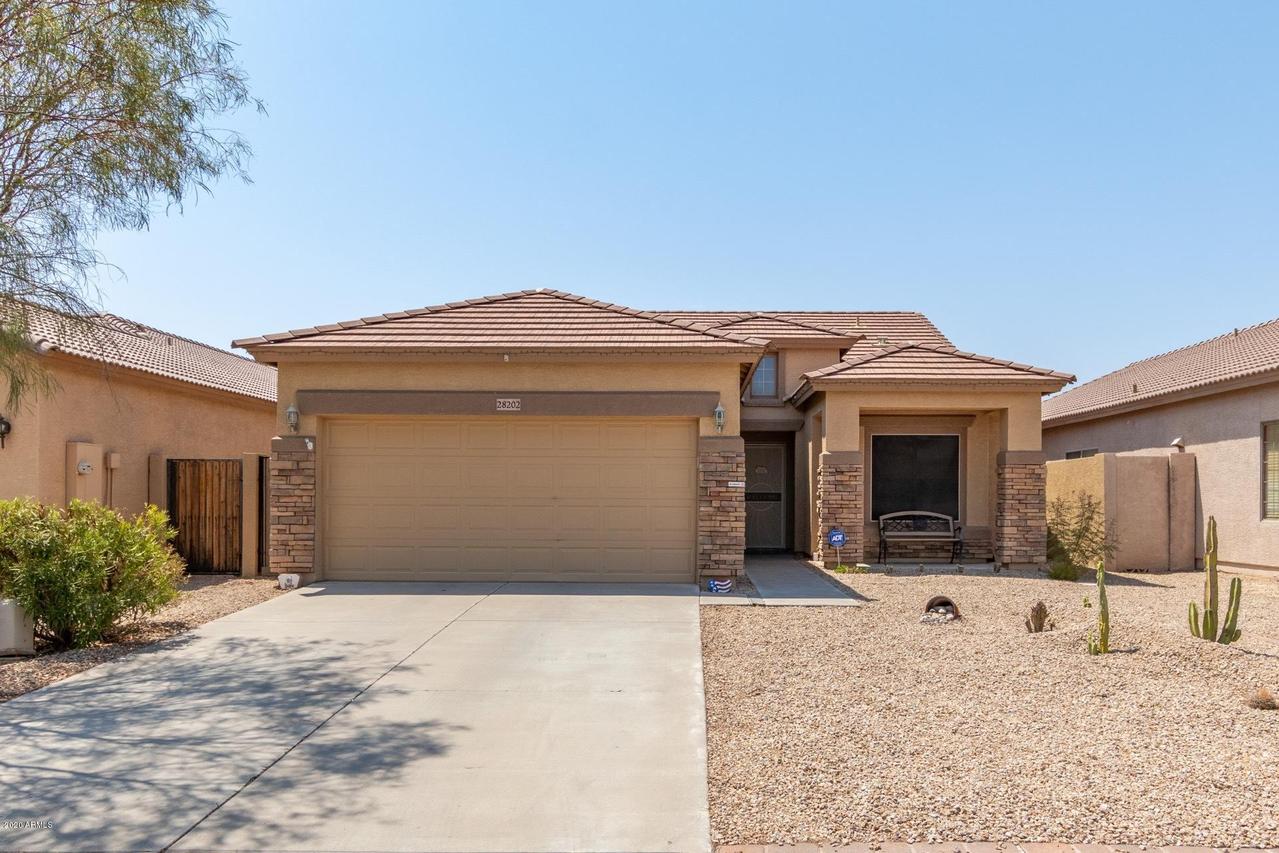 28202 N Willemite Dr., San Tan Valley, AZ 85143