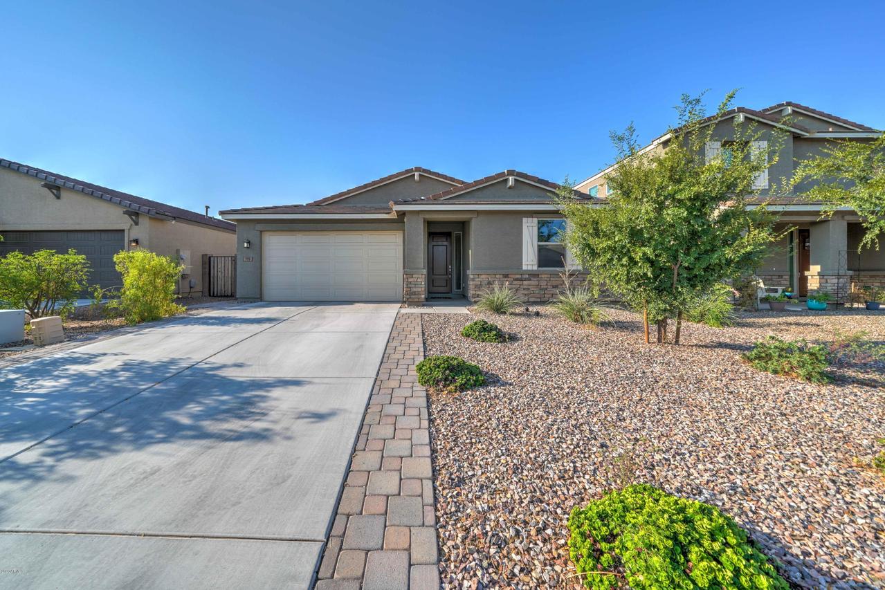 779 W Blue Ridge Dr., San Tan Valley, AZ 85140