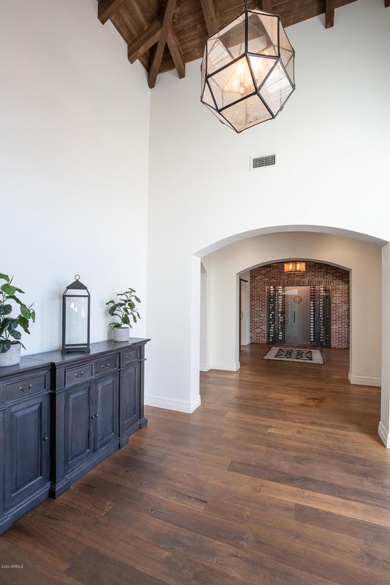 72 Biltmore Estate, Phoenix, AZ 85016