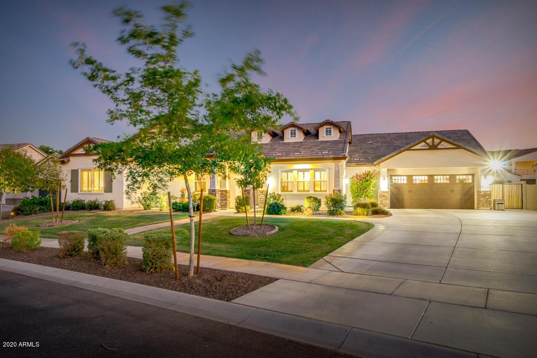 2811 E Constance Way, Phoenix, AZ 85042