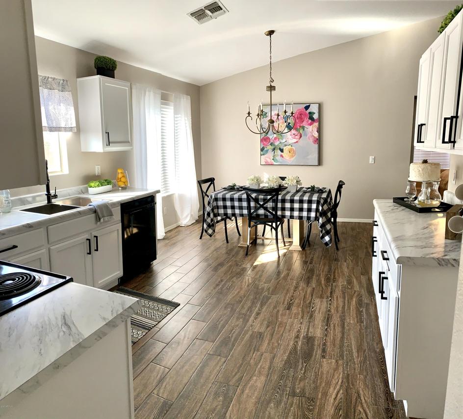 11326 W Crestbrook Dr., Surprise, AZ 85378