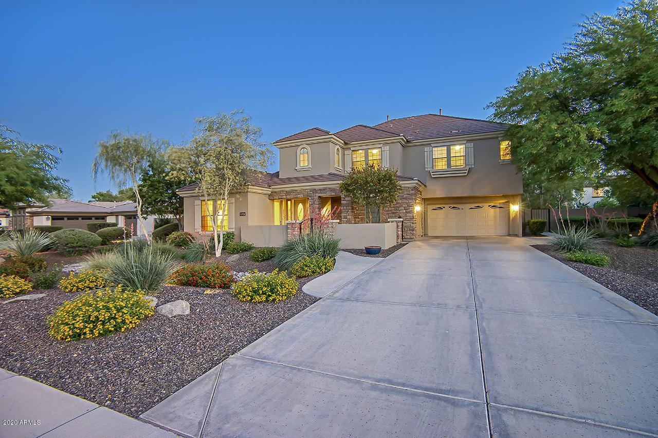 891 E Desert Inn Dr., Chandler, AZ 85249