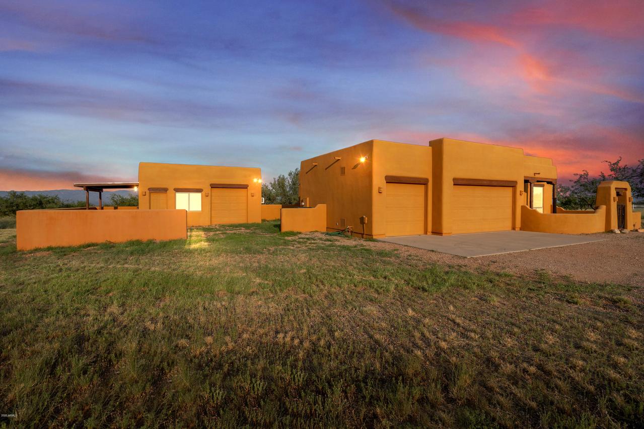 8691 S Desert Sumac Dr., Hereford, AZ 85615