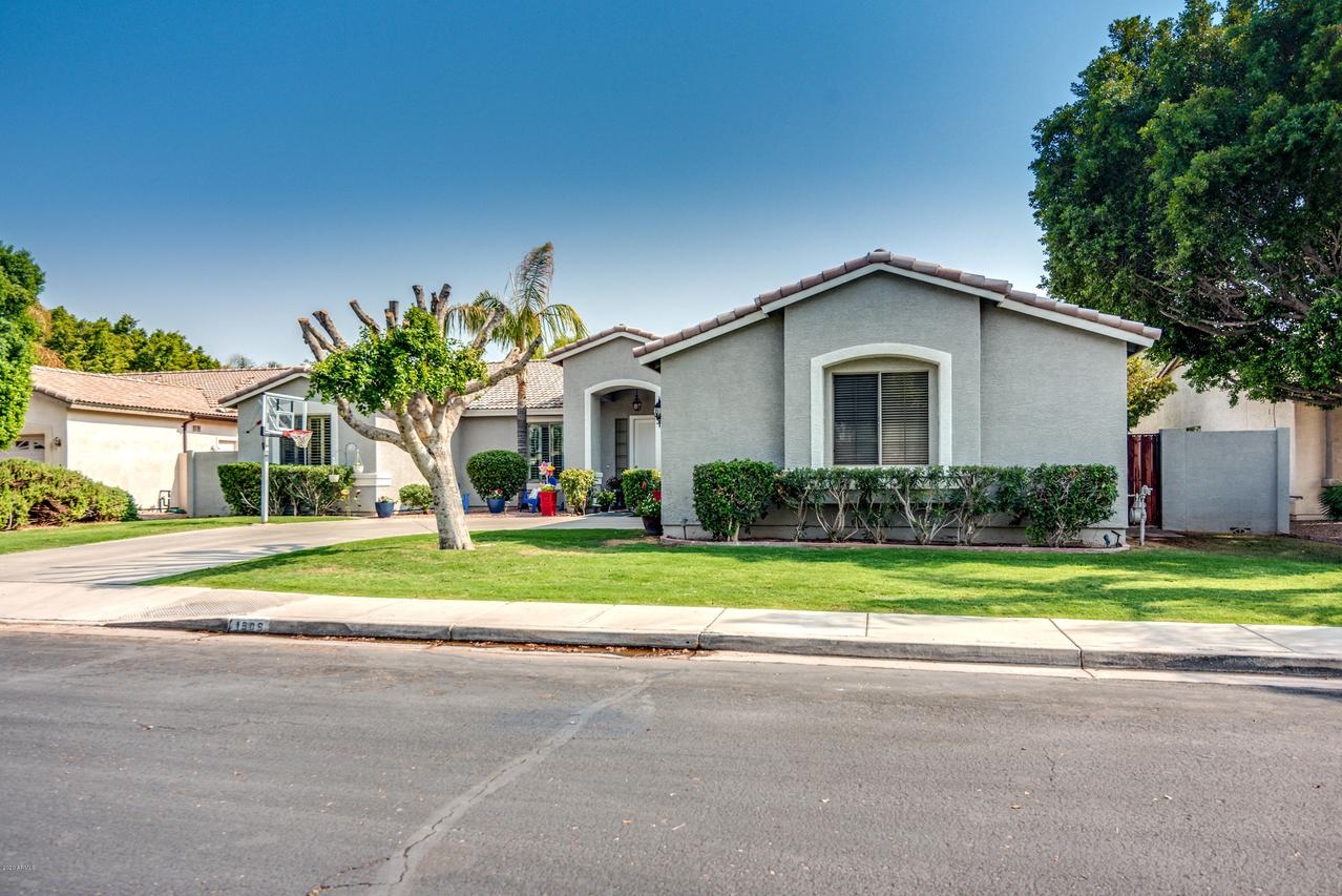 1809 E Kenwood St., Mesa, AZ 85203