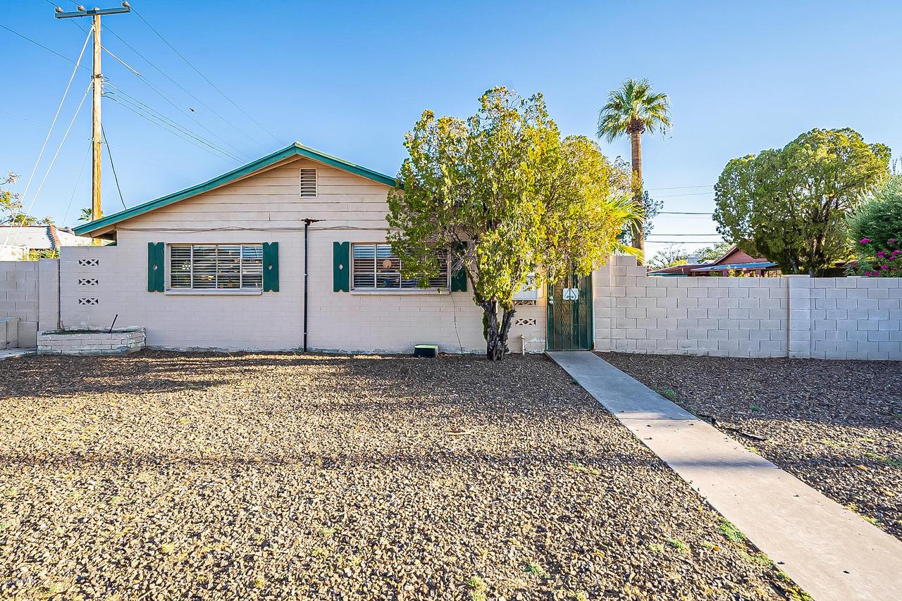 2113 E Osborn Rd., Phoenix, AZ 85016