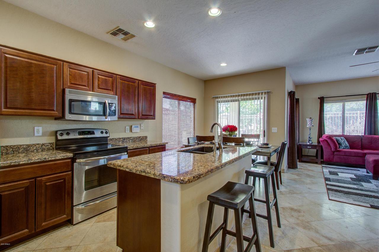 5190 W Desert Hills Dr., Glendale, AZ 85304