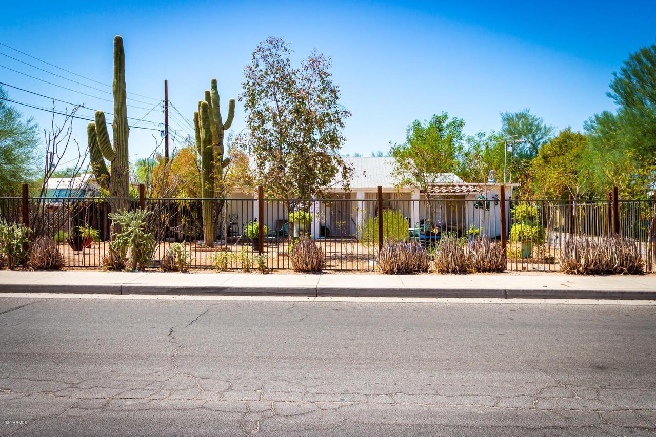 268 N Ocotillo Dr., Apache Junction, AZ 85120