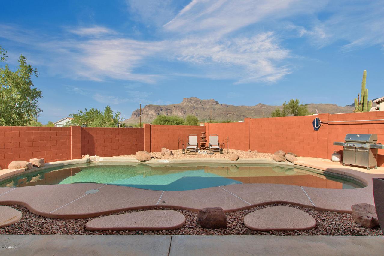 5939 E 16th Ave., Apache Junction, AZ 85219