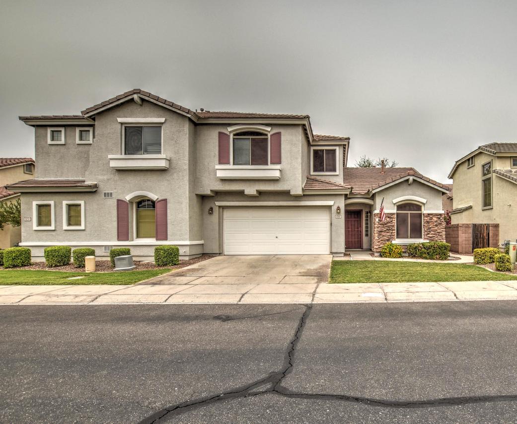 1040 E Redwood Dr., Chandler, AZ 85286