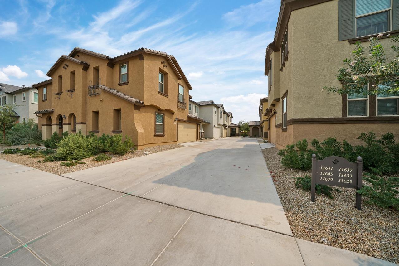 11633 N 165th Ln., Surprise, AZ 85388