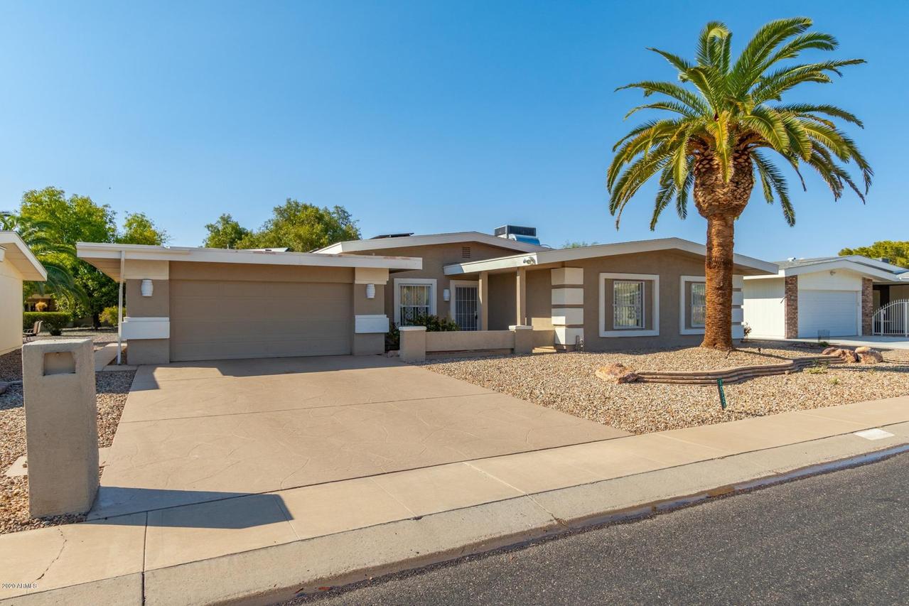 10726 W Welk Dr., Sun City, AZ 85373