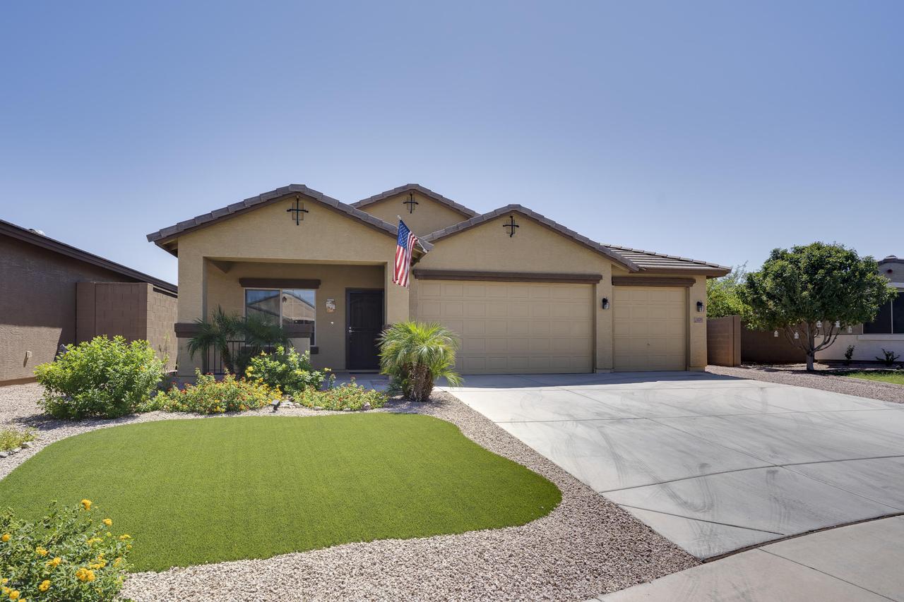 1275 E Barrett Dr., San Tan Valley, AZ 85143