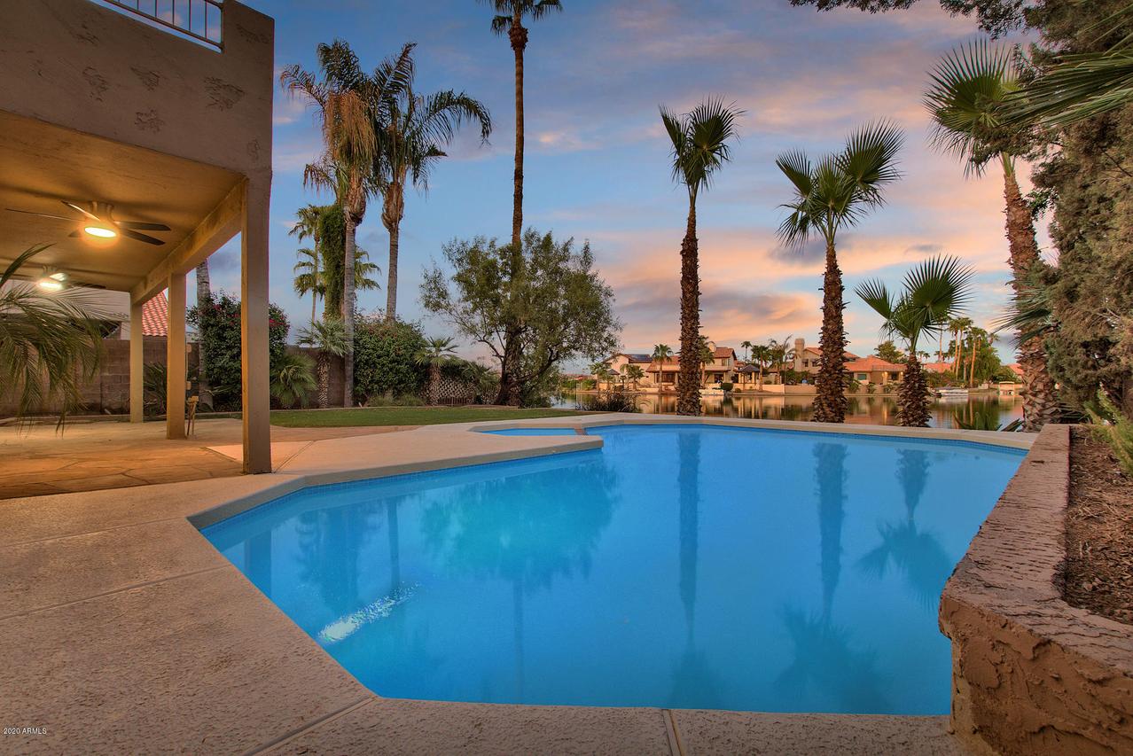 16431 S 34th Way, Phoenix, AZ 85048