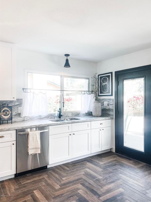 1353 W Kiowa Ave., Mesa, AZ 85202