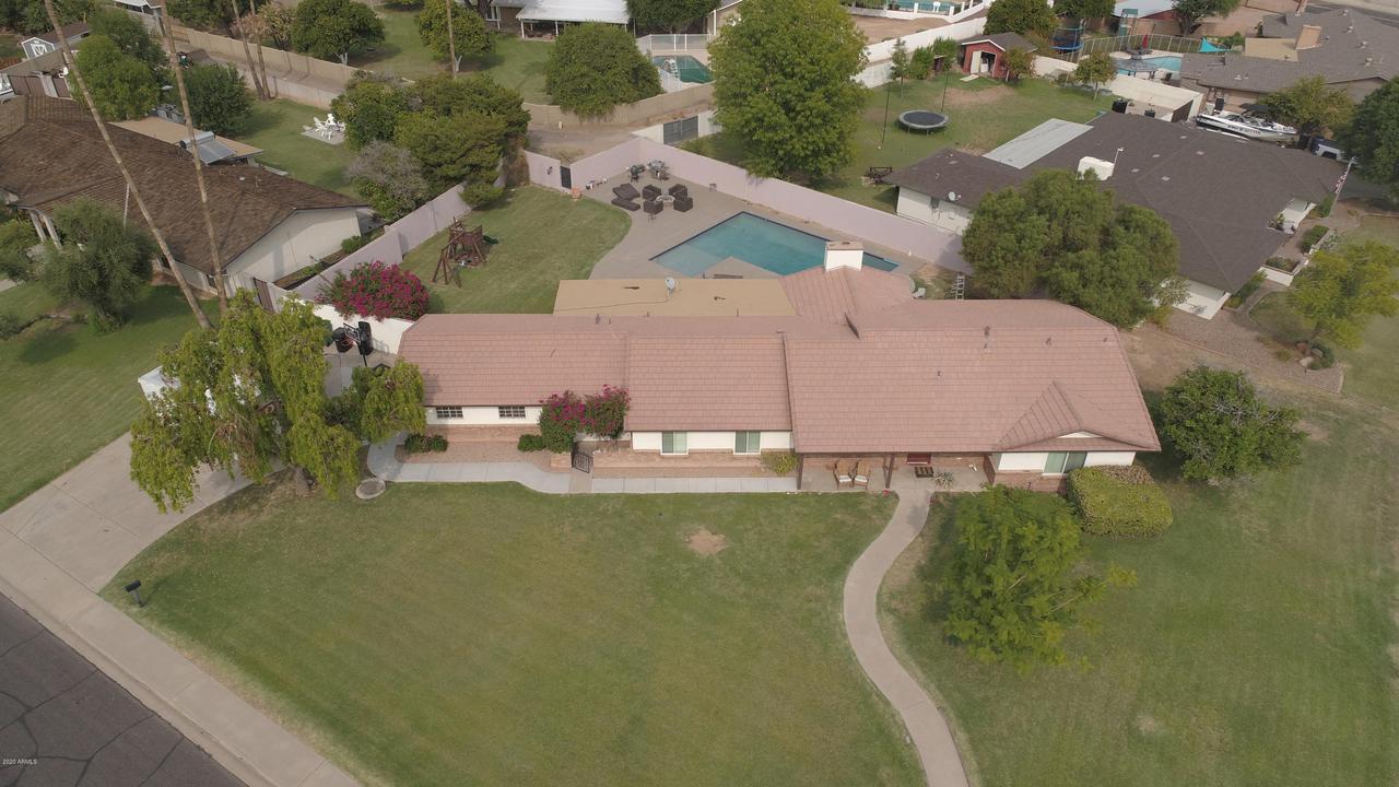 2208 E Hackamore St., Mesa, AZ 85213