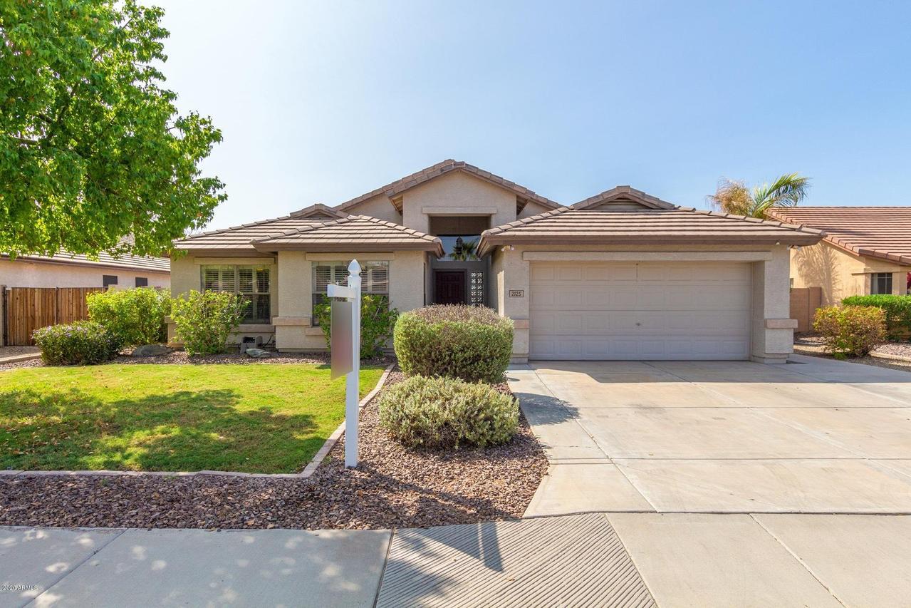 2125 E Smoke Tree Rd., Gilbert, AZ 85296