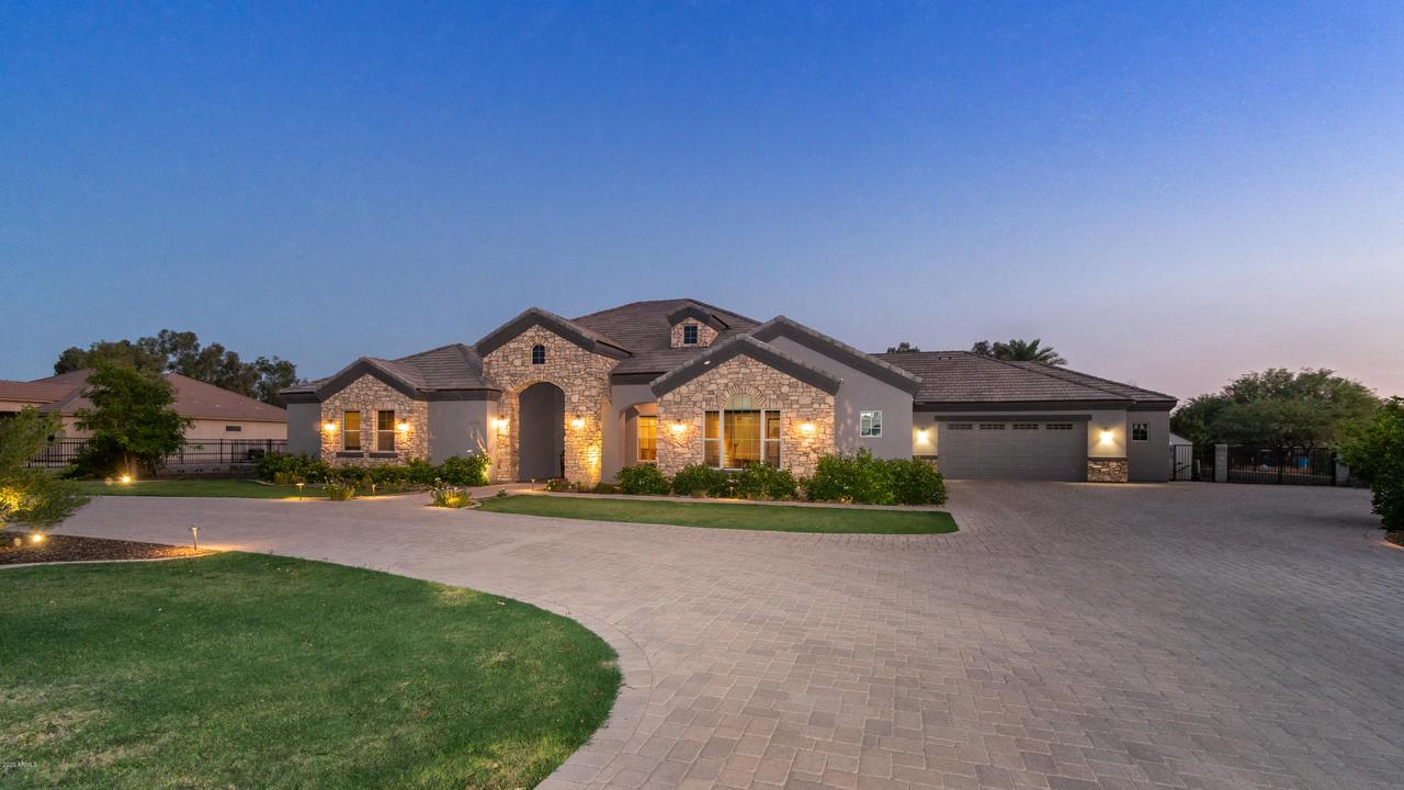 12531 E Via De Arboles, Chandler, AZ 85249