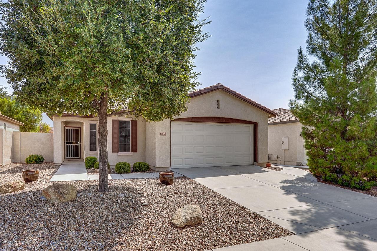 19565 N 110th Ln., Sun City, AZ 85373