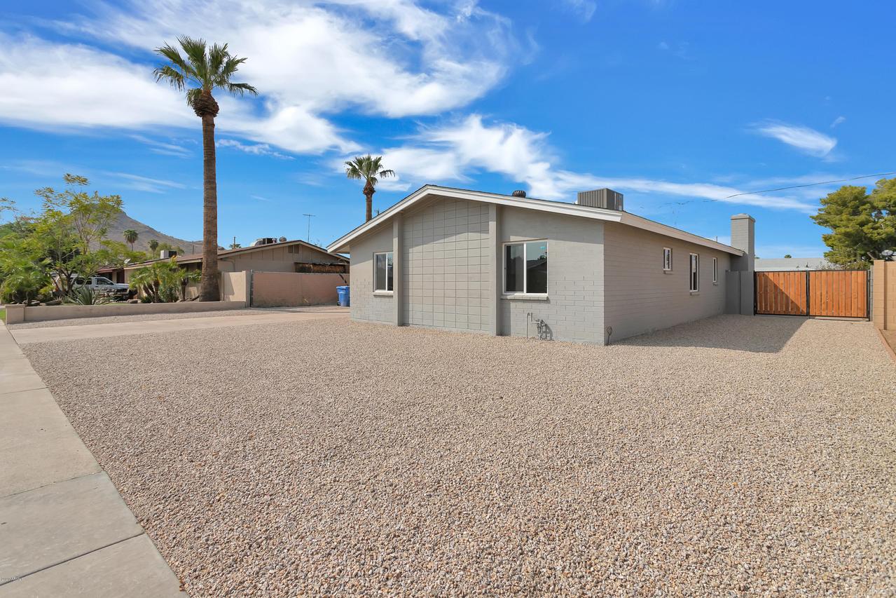 2226 E Vista Dr., Phoenix, AZ 85022