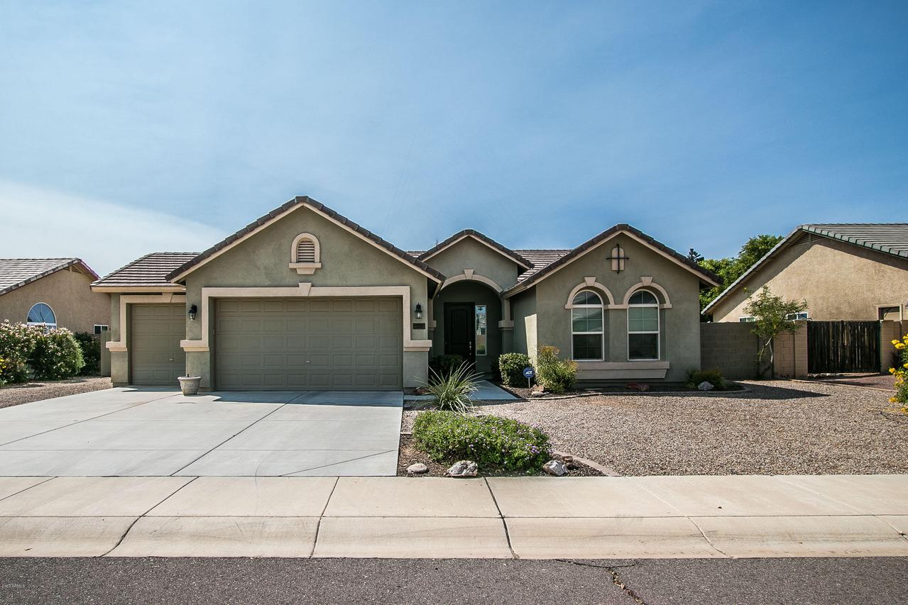 40534 N Cape Wrath Dr., San Tan Valley, AZ 85140