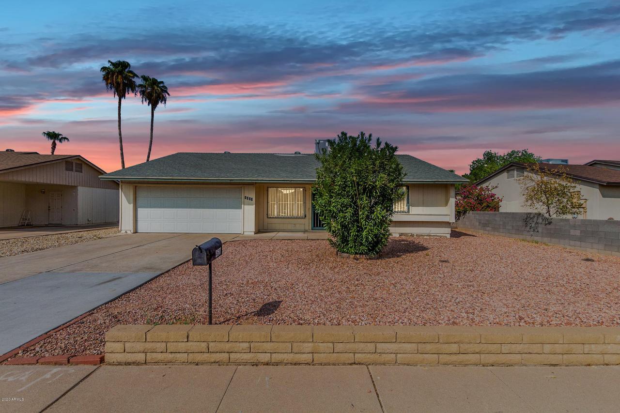 4620 E Pollack Ln., Phoenix, AZ 85042
