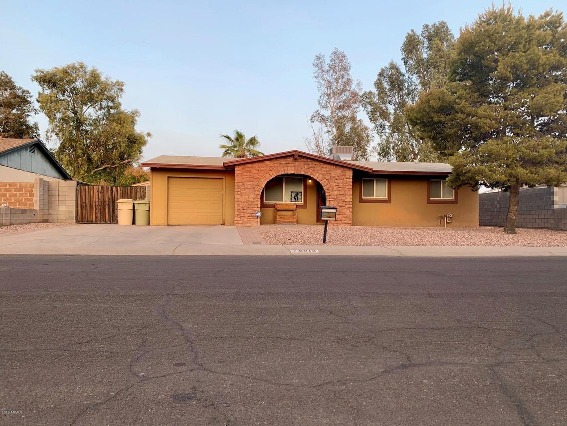 5819 N 70th Ave., Glendale, AZ 85303