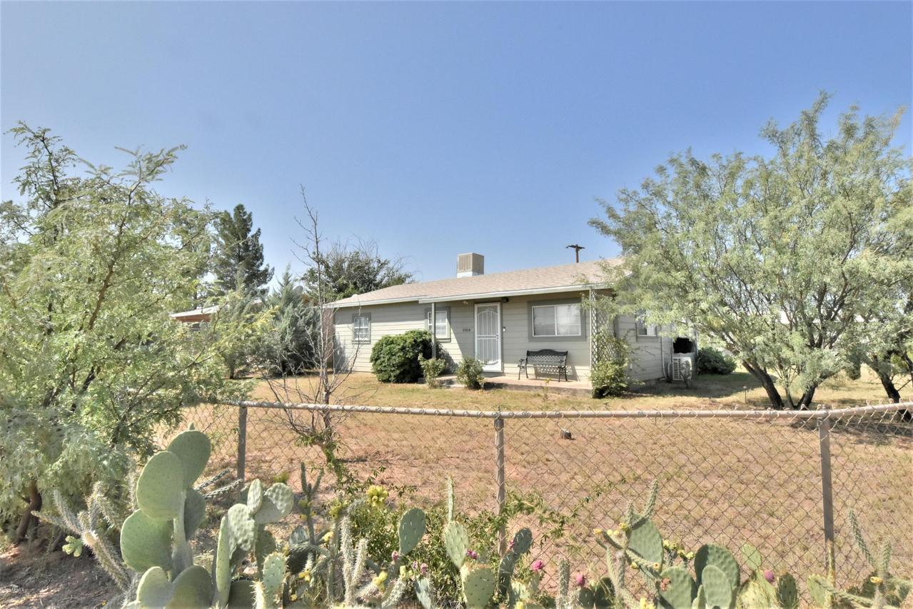 9904 S Rancho Dr., Hereford, AZ 85615