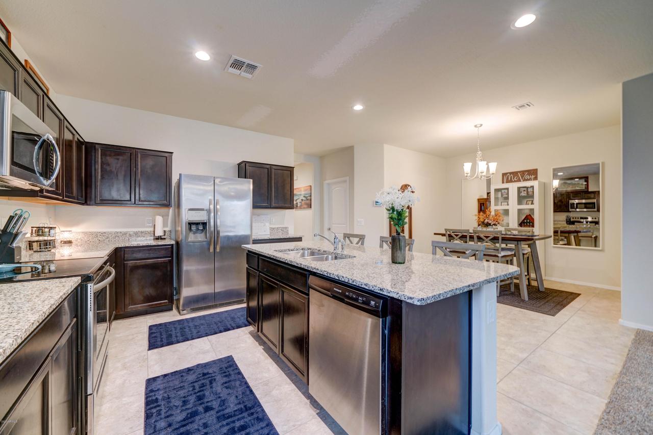 4768 E Rhodium Dr., San Tan Valley, AZ 85143