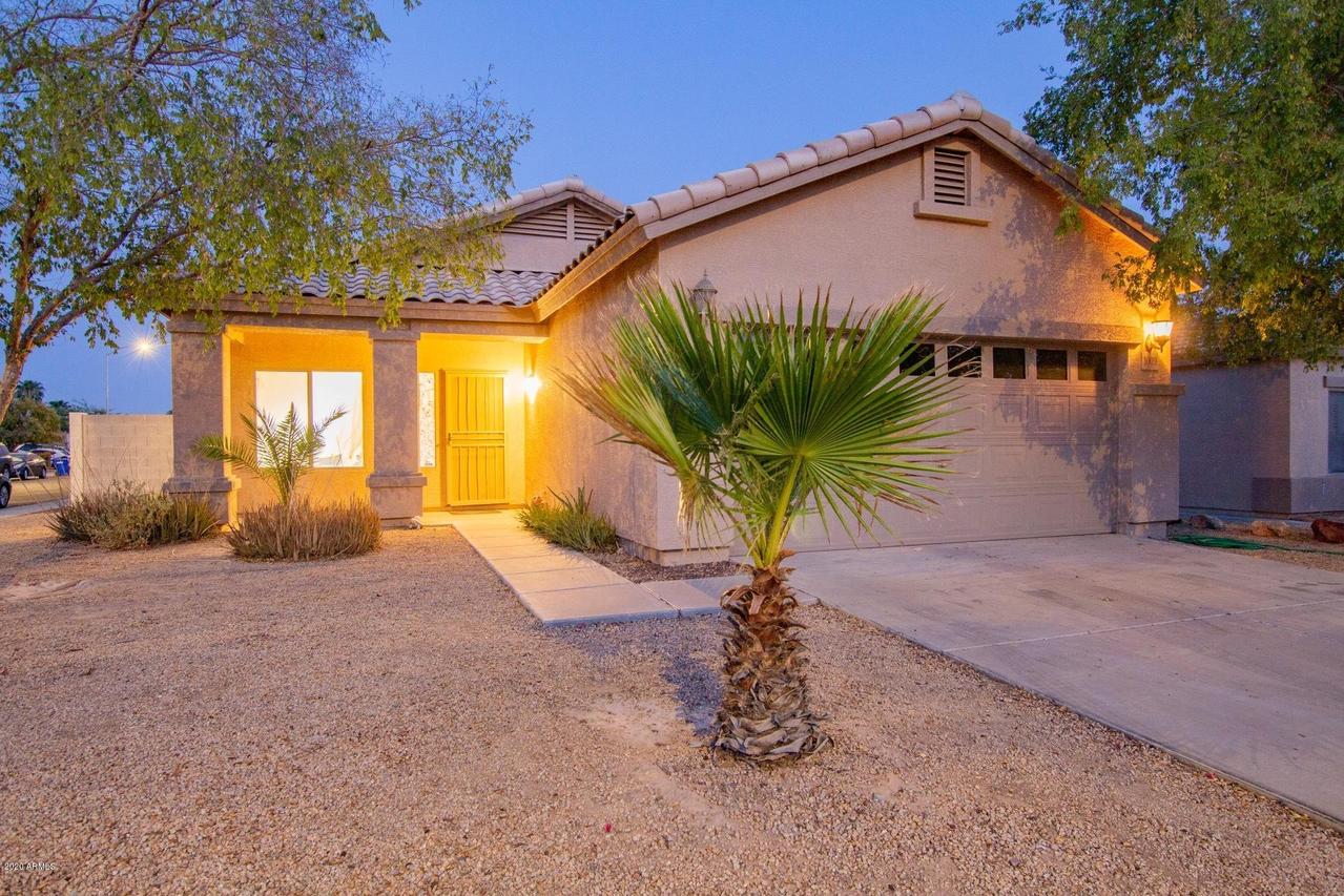 1009 S 7th Ave., Avondale, AZ 85323