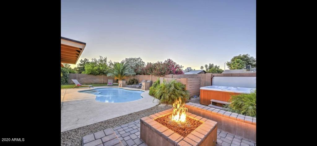 2060 W Portobello Ave., Mesa, AZ 85202