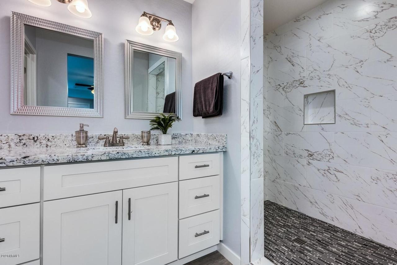 107 W Bluefield Ave., Phoenix, AZ 85023