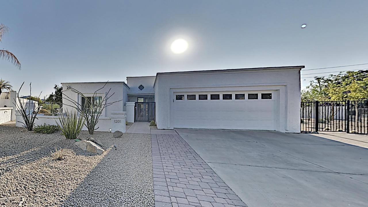 1201 E Rowlands Ln., Phoenix, AZ 85022