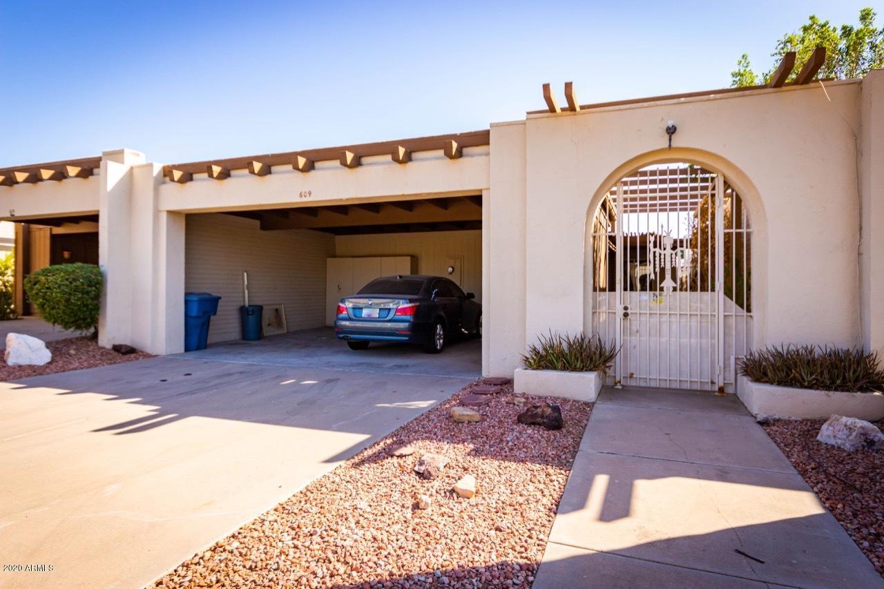 609 E Royal Palm Sq., Phoenix, AZ 85020