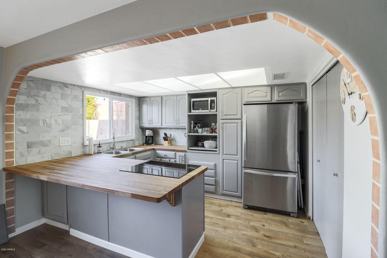 2844 E Clarendon Ave., Phoenix, AZ 85016