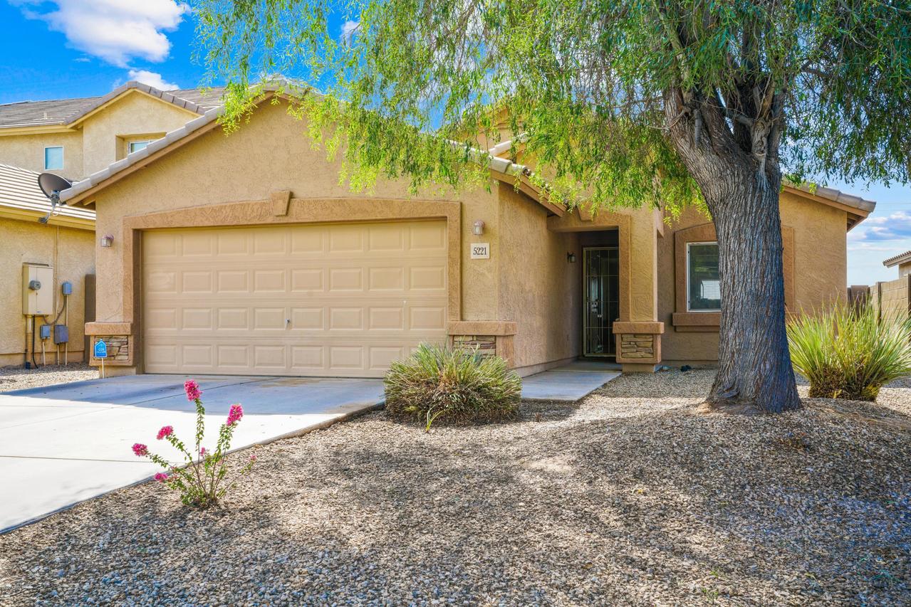 5221 E Silverbell Rd., San Tan Valley, AZ 85143
