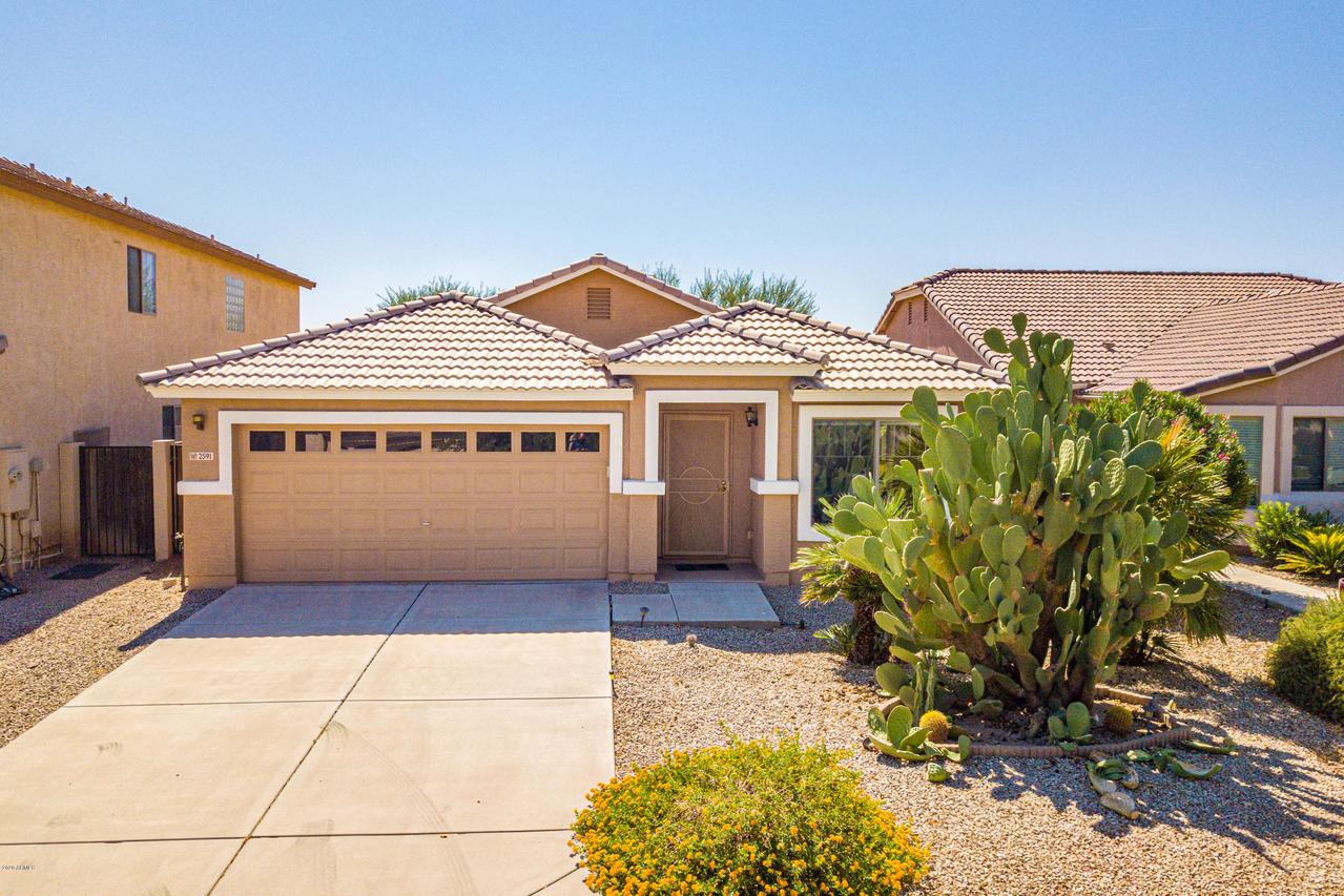 2591 E Denim Tr., San Tan Valley, AZ 85143