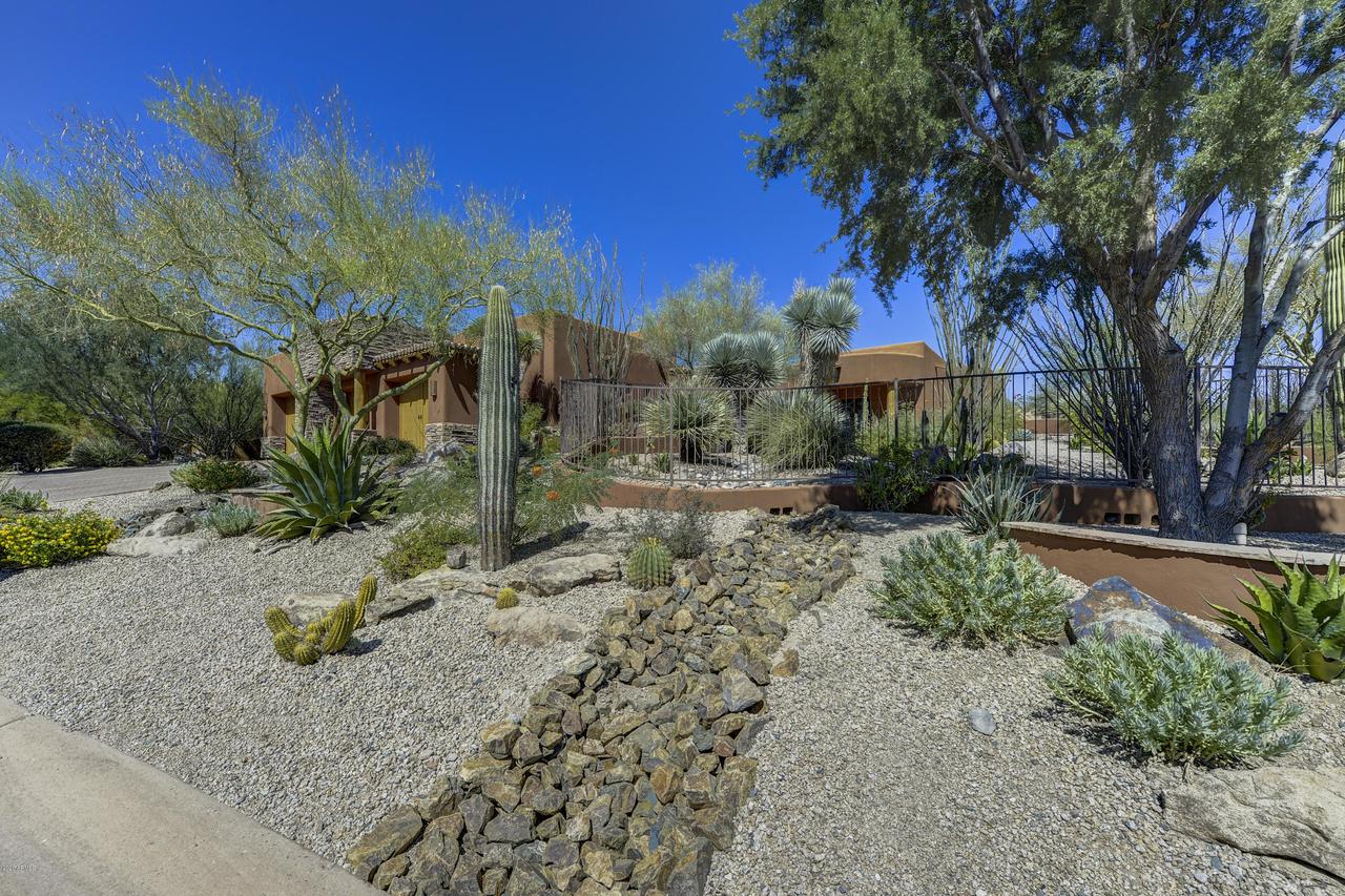 9944 E Chuckwagon Ln., Scottsdale, AZ 85262