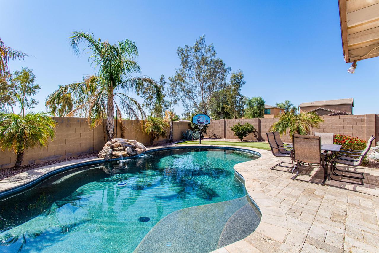 1613 W Gold Mine Way, Queen Creek, AZ 85144