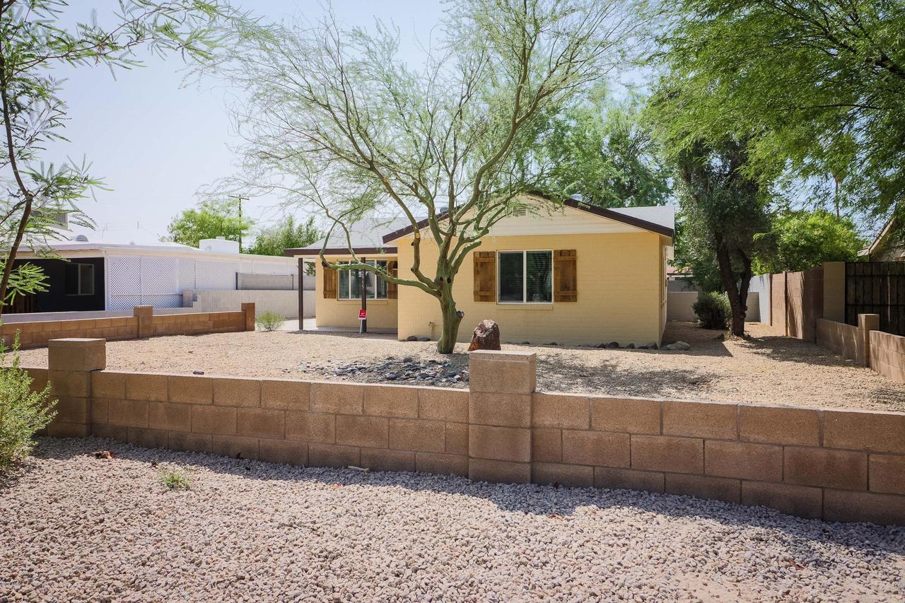 2915 E Mulberry Dr., Phoenix, AZ 85016