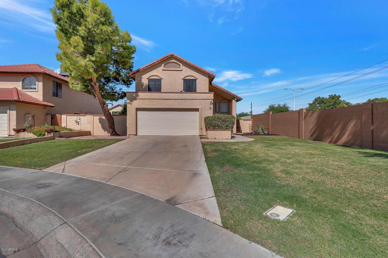 964 E Manor Dr., Chandler, AZ 85225