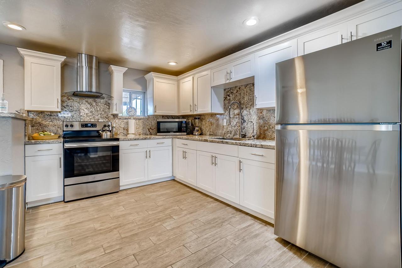 7259 W Wolf St., Phoenix, AZ 85033