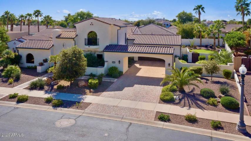 290 N Cloverfield Cir., Litchfield Park, AZ 85340