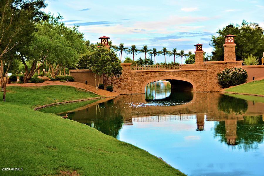 521 W Powell Way, Chandler, AZ 85248