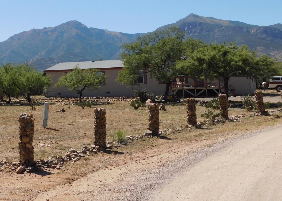 5988 E Dakota Rd., Hereford, AZ 85615