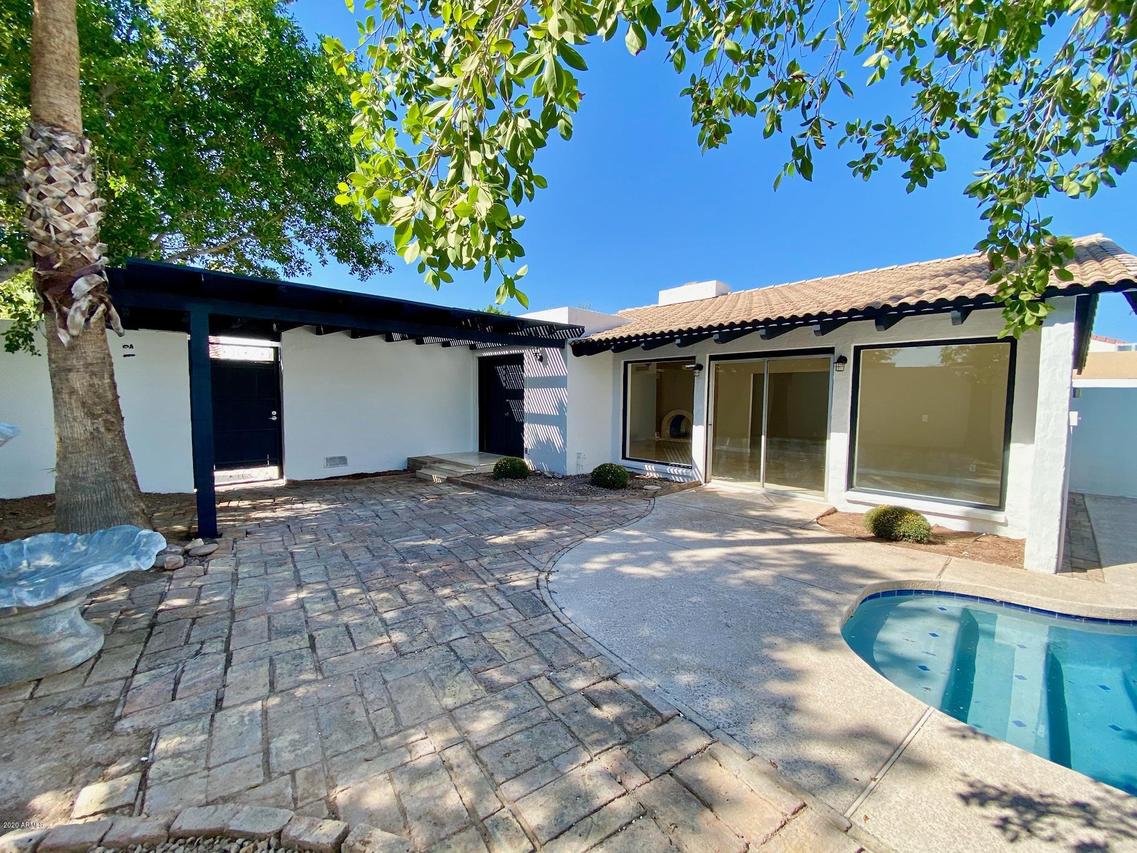 2068 E Cairo Dr., Tempe, AZ 85282