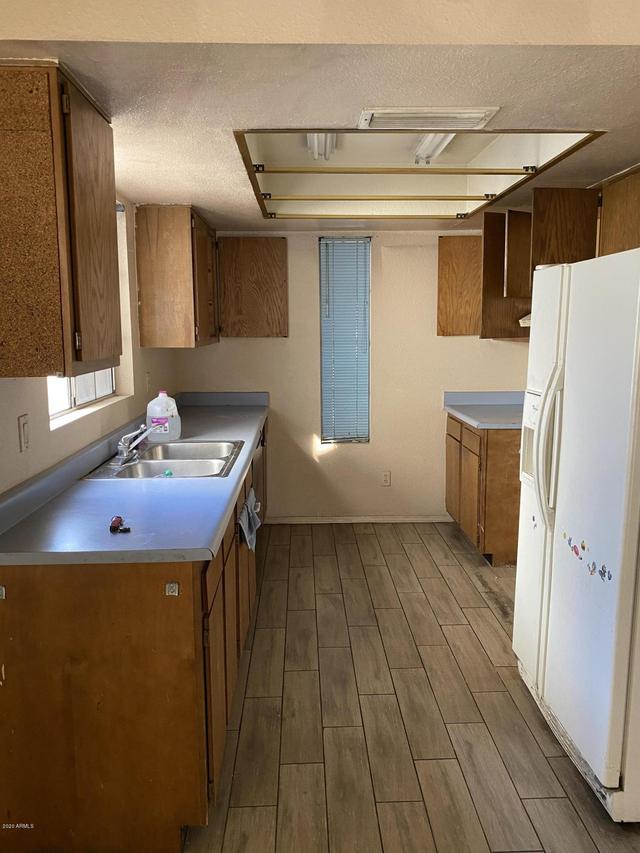 11030 N 81st Ave., Peoria, AZ 85345