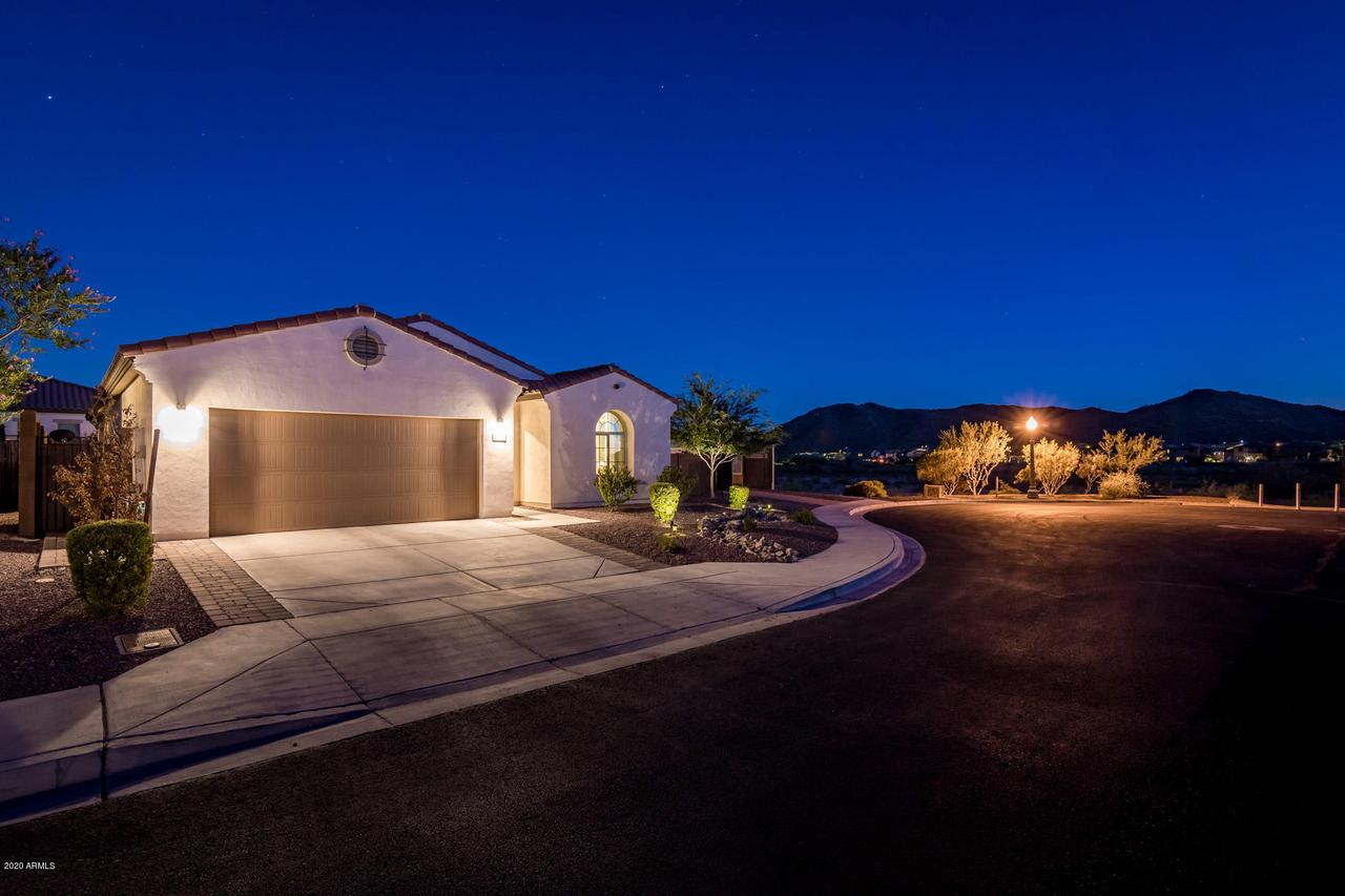 8105 W Redbird Rd., Peoria, AZ 85383
